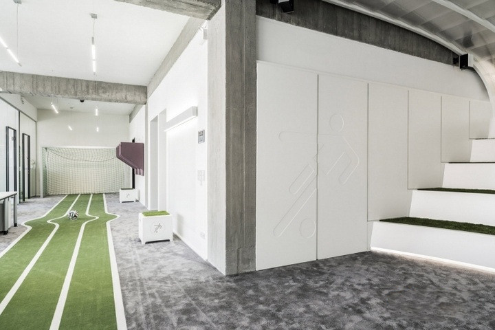 浦东办公室设计之足球体育用品公司办公室