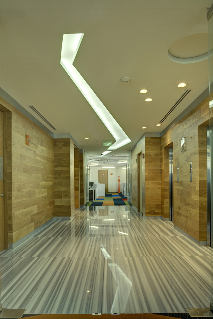 上海办公楼装修- 不拘一格的BASF公司办公空间设计