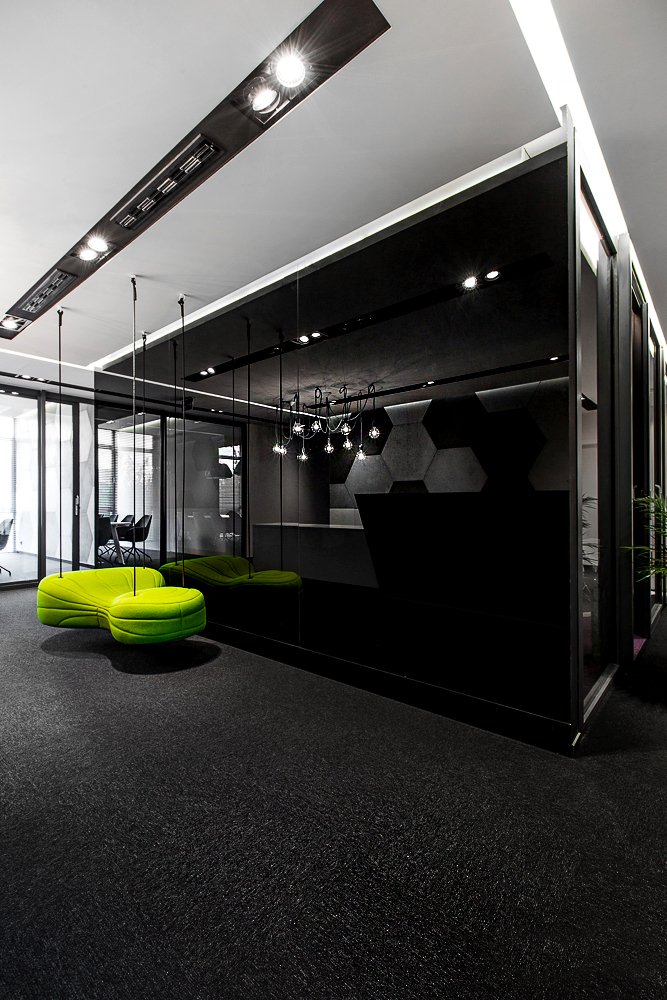 上海办公楼装修- 多彩舒适波兰克拉科夫FreshMail现代办公空间设计
